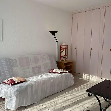 T2 Bis Avec Terrasse, Clim, Wifi - 2 Etoiles - Fr-1-553-155