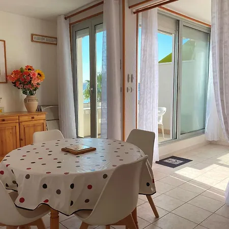 T2 Bis Avec Terrasse, Clim, Wifi - 2 Etoiles - Fr-1-553-155