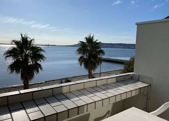 T2 Bis Avec Terrasse, Clim, Wifi - 2 Etoiles - Fr-1-553-155 Balaruc-les-Bains
